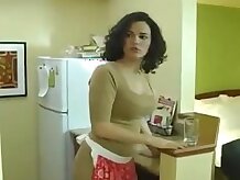 Hot amateur housewife drilled in the kitchen