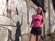 German amateur gets fucked in the park