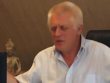 Old Nick se folla a chica de su oficina y jizz rostro lindo