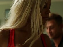 Grande titted blondie Bridgette B. follando una gran polla