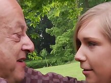 Suerte pedo viejo follando teen rubia dulce