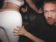 Arrancadas de Club de striptease para joder a todo el mundo en el cine porno!