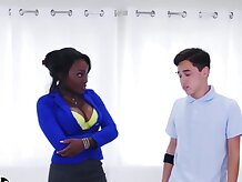 BANGBROS - follando lecciones de Juan El Caballo Loco con Osa negra de Stepmom