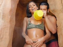 Tiny4K - lengua Gina Valentina puta coño bonito