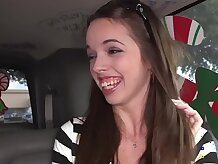 BANGBROS - una Navidad de autobús Bang muy Mia Monroe y Santa Claus