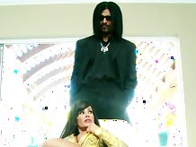 Big-tit MILF Lisa Ann takes on five cocks in interracial gangbang