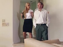 Horny Wife Wants to get DP'd